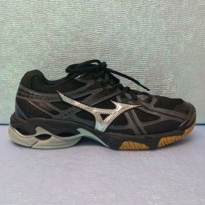 MIZUNO wave training shoes (115)